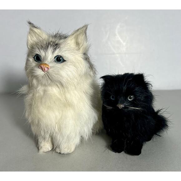 2 Vintage Real Rabbit Fur Cats Kittens Black Lifelike Miniature Cat Kitten - Picture 1 of 11